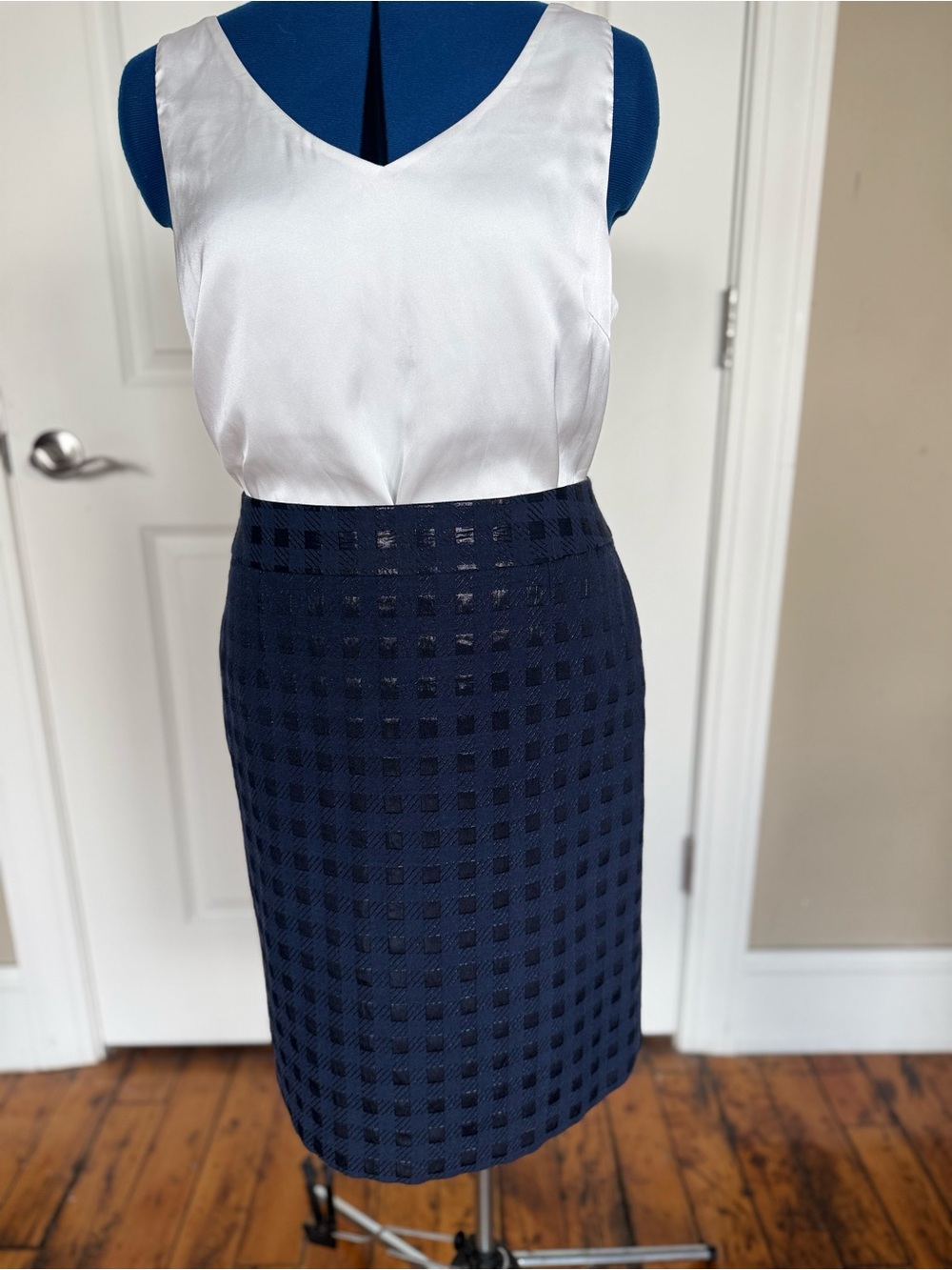 Banana Republic Navy Textured Pencil Skirt Sz 8